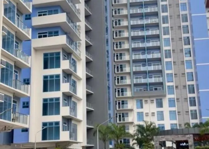 Chic Staycation - Balcony With Free Wifi 300mbps, Neflix #bc6707 Apartment Cebu