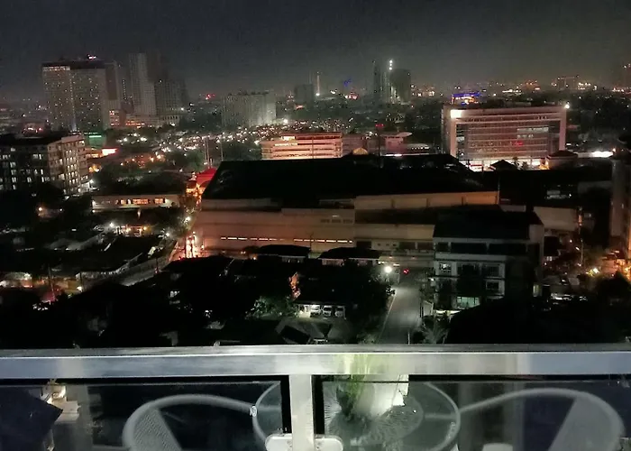 Chic Staycation - Balcony With Free Wifi 300mbps, Neflix #bc6707 Apartment
